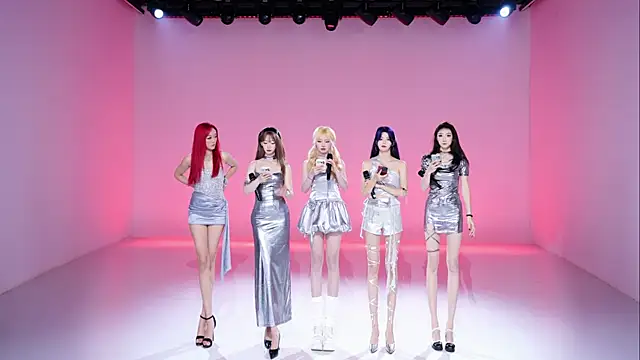 Snapshot of cdyyds-01 chatting on 13, 4, 2026 cdyyds-01 online show from 13, 4, 2026