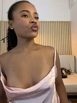 Snapshot of vanestraus chatting on 23, 3, 2026 vanestraus online show from 23, 3, 2026