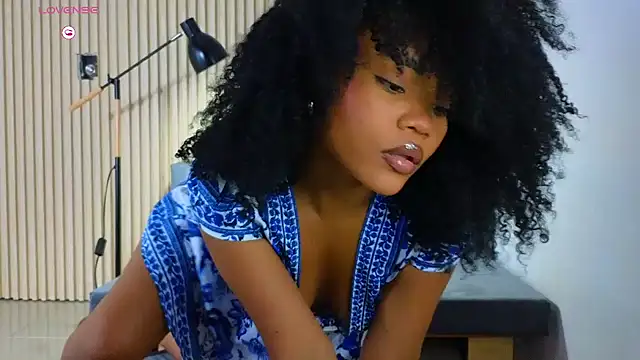 Snapshot of vanestraus chatting on 3, 4, 2026 vanestraus online show from 3, 4, 2026