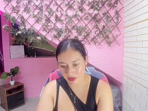 Snapshot of maurakloss303av chatting on 20, 12, 2025 maurakloss303av online show from 20, 12, 2025