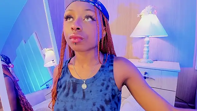 Snapshot of Midnight_Bluee chatting on 19, 2, 2026 Midnight Bluee online show from 19, 2, 2026