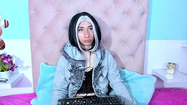 Charlothe 7 online show from 22, 11, 2025