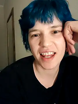 Snapshot of DevaBlu chatting on 13, 11, 2025 DevaBlu online show from 13, 11, 2025