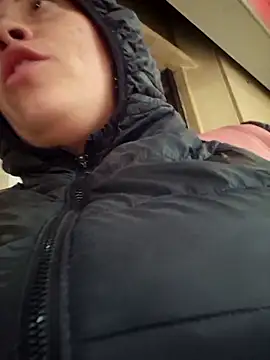 Snapshot of Rouse_hot_ chatting on 21, 11, 2025 Rouse hot online show from 21, 11, 2025