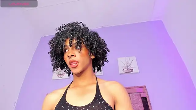 Snapshot of alaiasexygirl chatting on 29, 11, 2025 alaiasexygirl online show from 29, 11, 2025