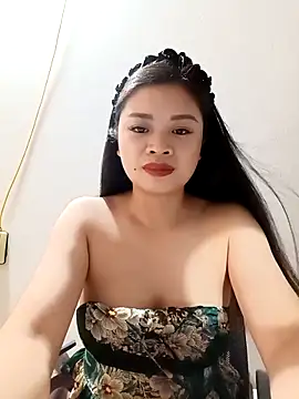 sara-xx online show from 4, 4, 2026