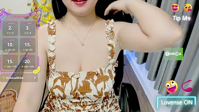 Snapshot of Hali_Sweetgirl chatting on 11, 4, 2026 Hali Sweetgirl online show from 11, 4, 2026