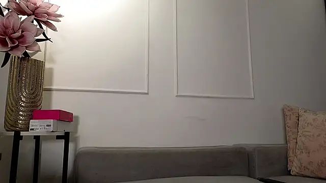 Snapshot of zendayavg chatting on 24, 2, 2026 zendayavg online show from 24, 2, 2026