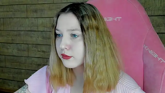 Snapshot of TinnaBurton chatting on 24, 2, 2026 TinnaBurton online show from 24, 2, 2026