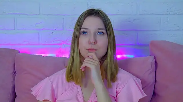 Snapshot of TinnaBurton chatting on 19, 3, 2026 TinnaBurton online show from 19, 3, 2026