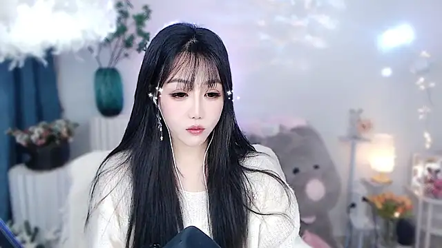 Laura 520 online show from 29, 11, 2025