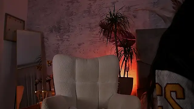 Snapshot of BriannaXmoon chatting on 17, 2, 2026 BriannaXmoon online show from 17, 2, 2026