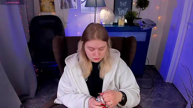 LouiseMous online show from 4, 2, 2026