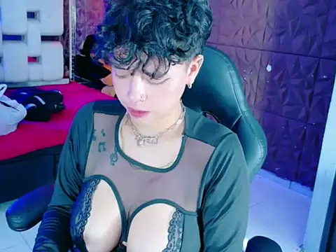 lunabustygirl online show from 2, 2, 2026