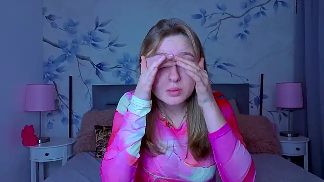 Sweetie kitty1 online show from 17, 11, 2025