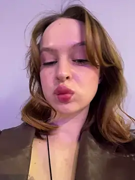 Snapshot of hani_obsessed chatting on 2, 4, 2026 hani obsessed online show from 2, 4, 2026