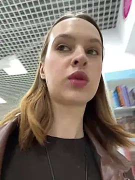 Snapshot of hani_obsessed chatting on 7, 4, 2026 hani obsessed online show from 7, 4, 2026