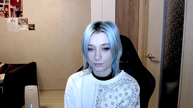 SophiaLur online show from 18, 11, 2025