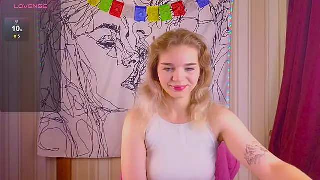 Snapshot of _EricaWinterr_ chatting on 18, 11, 2025 EricaWinterr online show from 18, 11, 2025