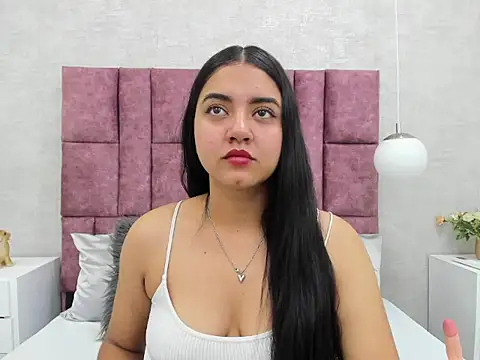 Snapshot of SalomeLee chatting on 5, 12, 2025 SalomeLee online show from 5, 12, 2025