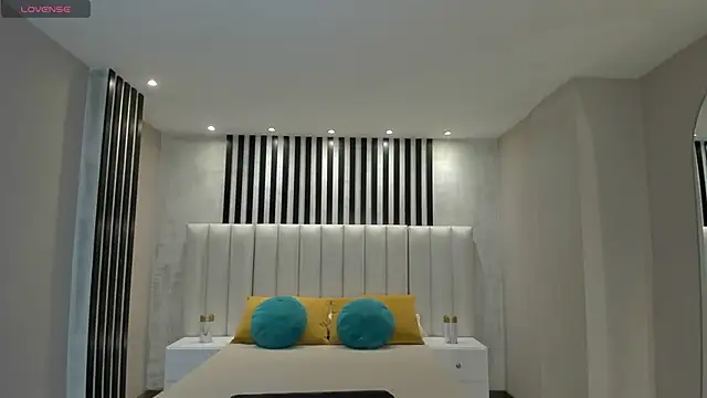 AmberFox1 online show from 21, 12, 2025