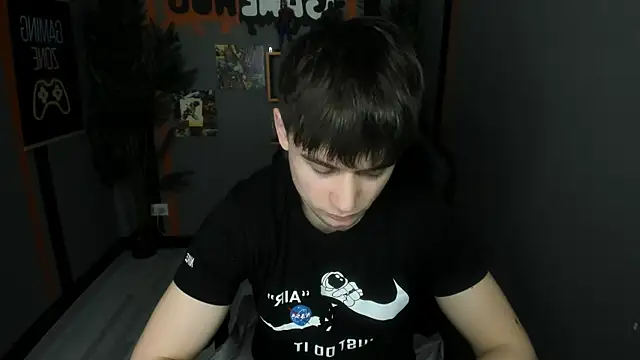 AlejandroEllias online show from 9, 4, 2026