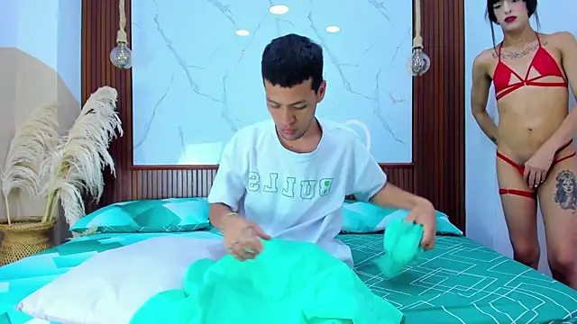 Snapshot of Loversinfire2 chatting on 20, 11, 2025 Loversinfire2 online show from 20, 11, 2025