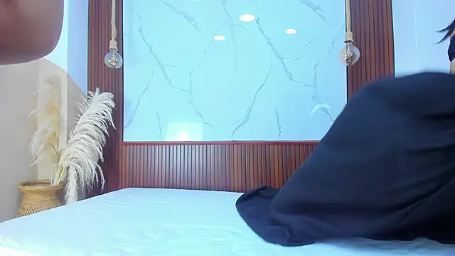 Snapshot of Loversinfire2 chatting on 2, 12, 2025 Loversinfire2 online show from 2, 12, 2025