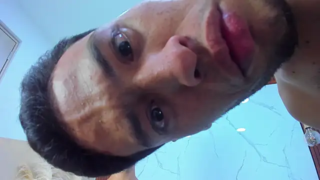 Snapshot of Loversinfire2 chatting on 14, 12, 2025 Loversinfire2 online show from 14, 12, 2025