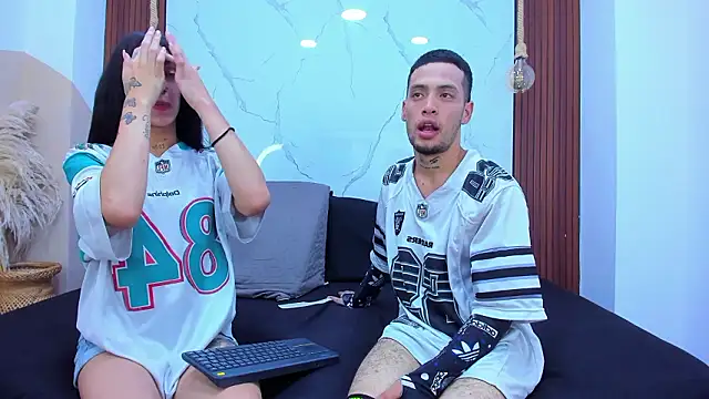 Loversinfire2 online show from 25, 3, 2026