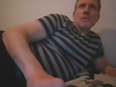 Snapshot of JonnaCD chatting on 7, 12, 2024 JonnaCD online show from 7, 12, 2024