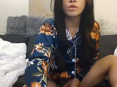 hugecockhiraya online show from 3, 12, 2025