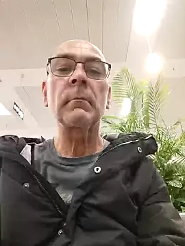 raini14770 online show from 20, 12, 2025