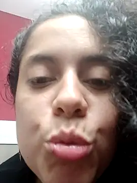 Lapeluda25 online show from 23, 12, 2025