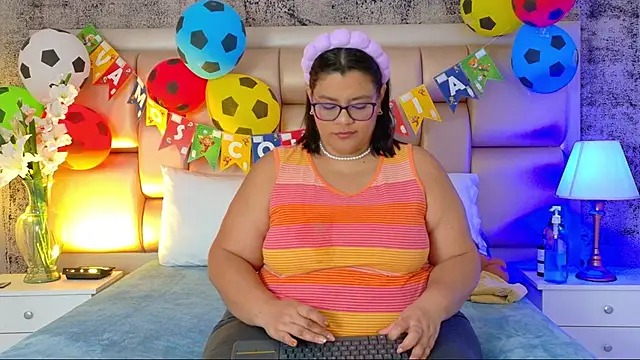 SelennaCooper online show from 20, 6, 2026