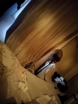 Snapshot of Virginass2000 chatting on 24, 11, 2025 Virginass2000 online show from 24, 11, 2025