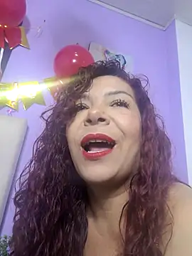 Snapshot of Scarlet_curly chatting on 14, 12, 2025 Scarlet curly online show from 14, 12, 2025