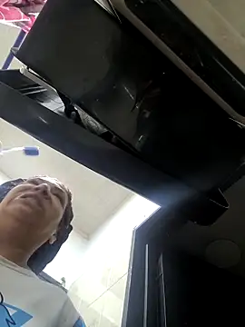 Snapshot of Scarlet_curly chatting on 15, 12, 2025 Scarlet curly online show from 15, 12, 2025