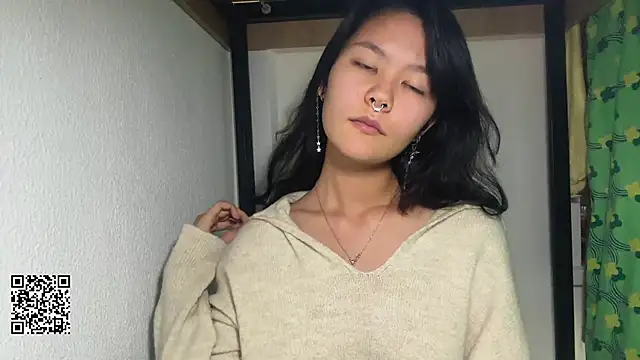 Snapshot of CucDierolf chatting on 18, 11, 2025 CucDierolf online show from 18, 11, 2025