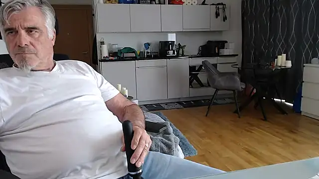 Buidapest online show from 4, 5, 2026