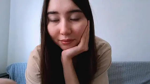 Snapshot of Alice_puff chatting on 18, 11, 2025 Alice puff online show from 18, 11, 2025