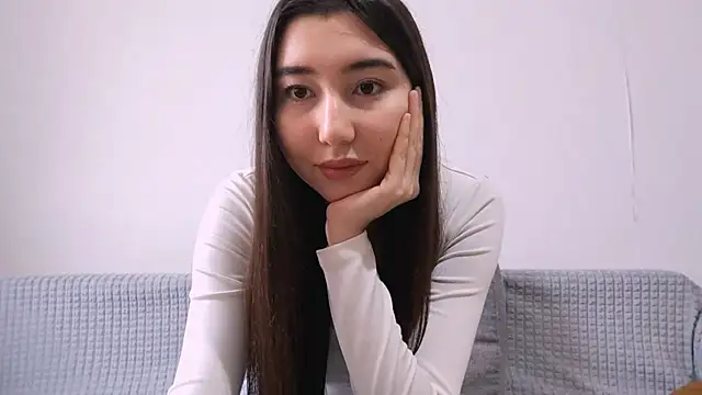 Snapshot of Alice_puff chatting on 24, 11, 2025 Alice puff online show from 24, 11, 2025