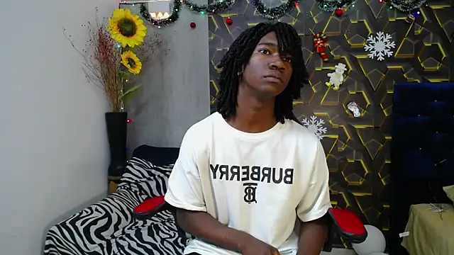 Snapshot of negga_cum chatting on 28, 11, 2025 negga cum online show from 28, 11, 2025