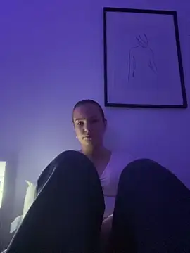 Snapshot of Sandrasnoww chatting on 25, 11, 2025 Sandrasnoww online show from 25, 11, 2025