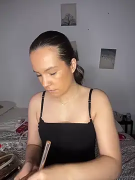 Snapshot of Sandrasnoww chatting on 19, 12, 2025 Sandrasnoww online show from 19, 12, 2025