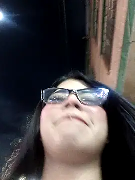 Snapshot of Dannii- chatting on 3, 12, 2025 Dannii- online show from 3, 12, 2025