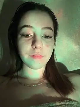 Snapshot of Anoraaa8A chatting on 4, 3, 2026 Anoraaa8A online show from 4, 3, 2026