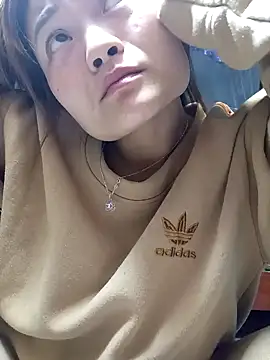 Snapshot of Lee-Thee chatting on 1, 2, 2026 Lee-Thee online show from 1, 2, 2026