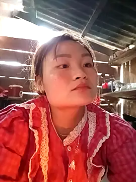 Snapshot of Lee-Thee chatting on 4, 2, 2026 Lee-Thee online show from 4, 2, 2026