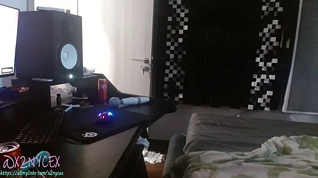 Snapshot of x2nycex_ chatting on 23, 12, 2025 x2nycex online show from 23, 12, 2025